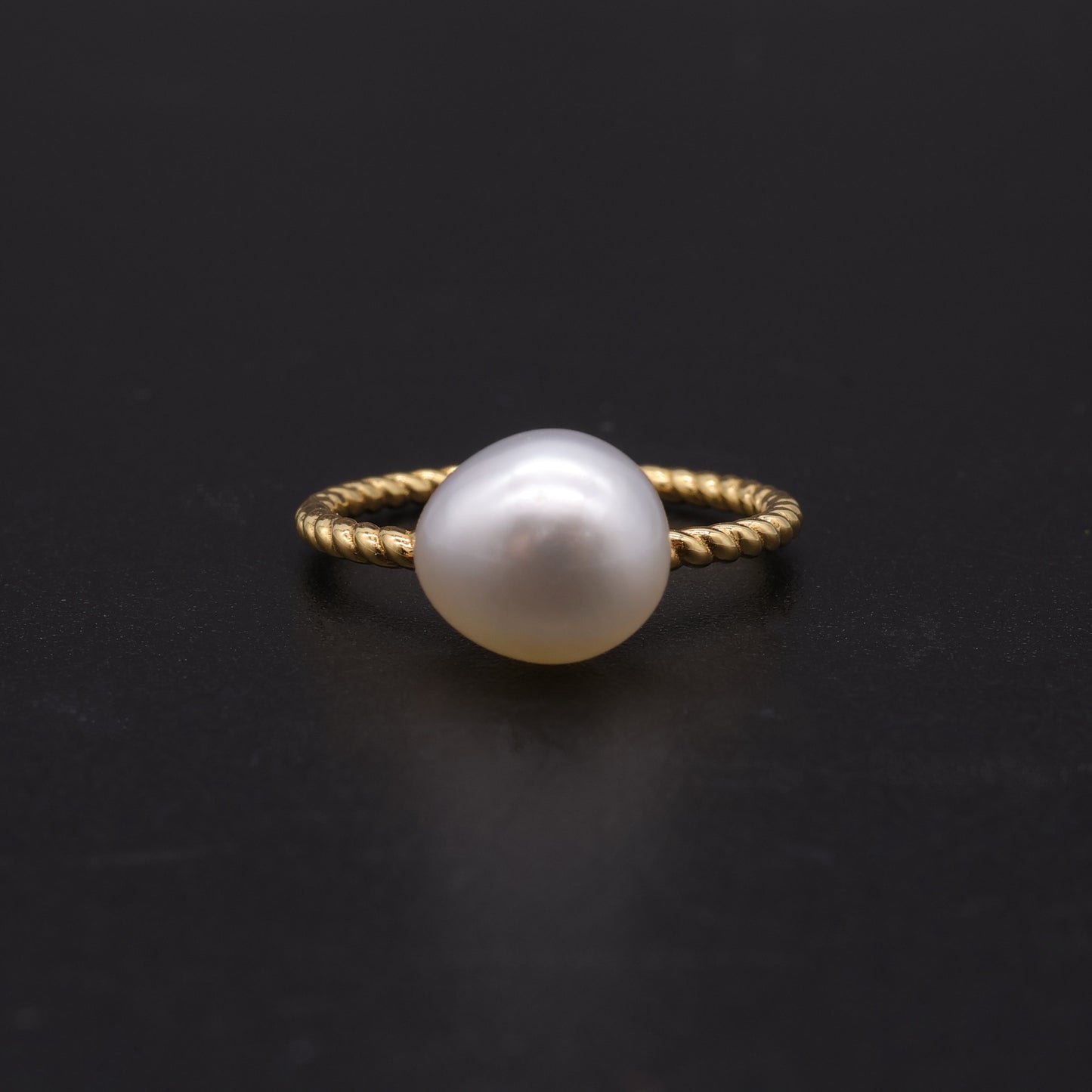 18K Gold South Sea Keshi Pearl Ring - Twisted Rope Band