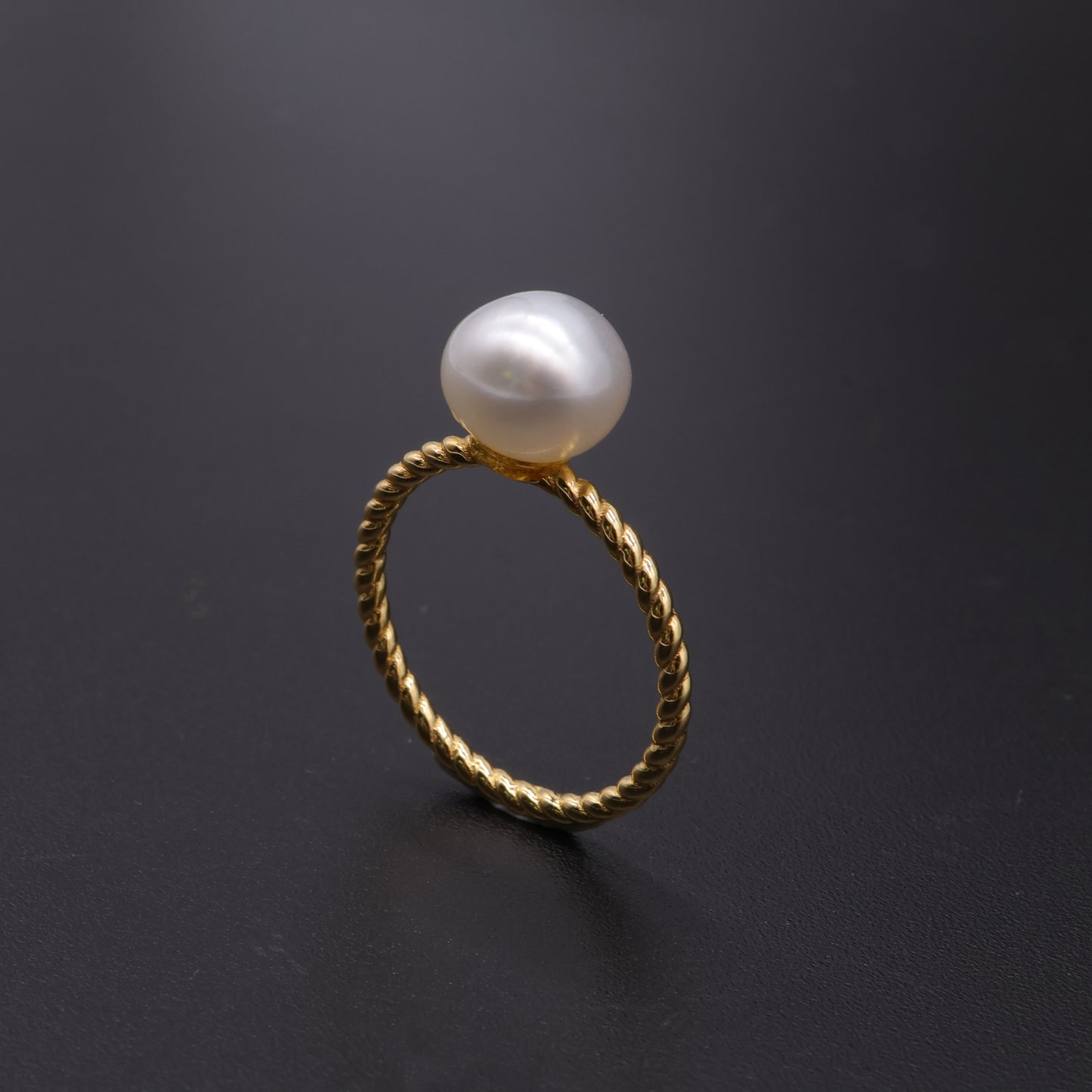 18K Gold South Sea Keshi Pearl Ring - Twisted Rope Band