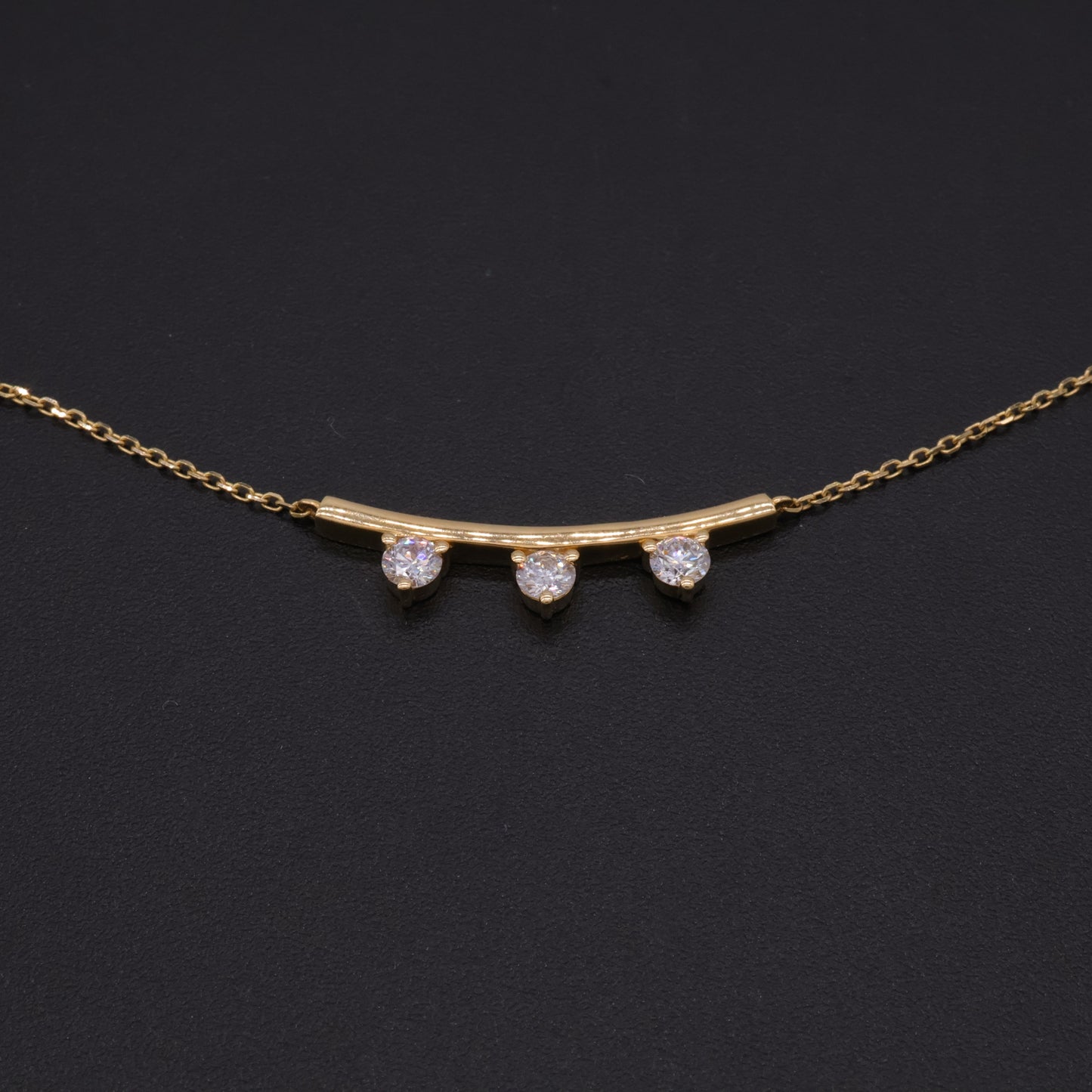 Keshi pearl necklace with diamond-set arc pendant in 18k gold