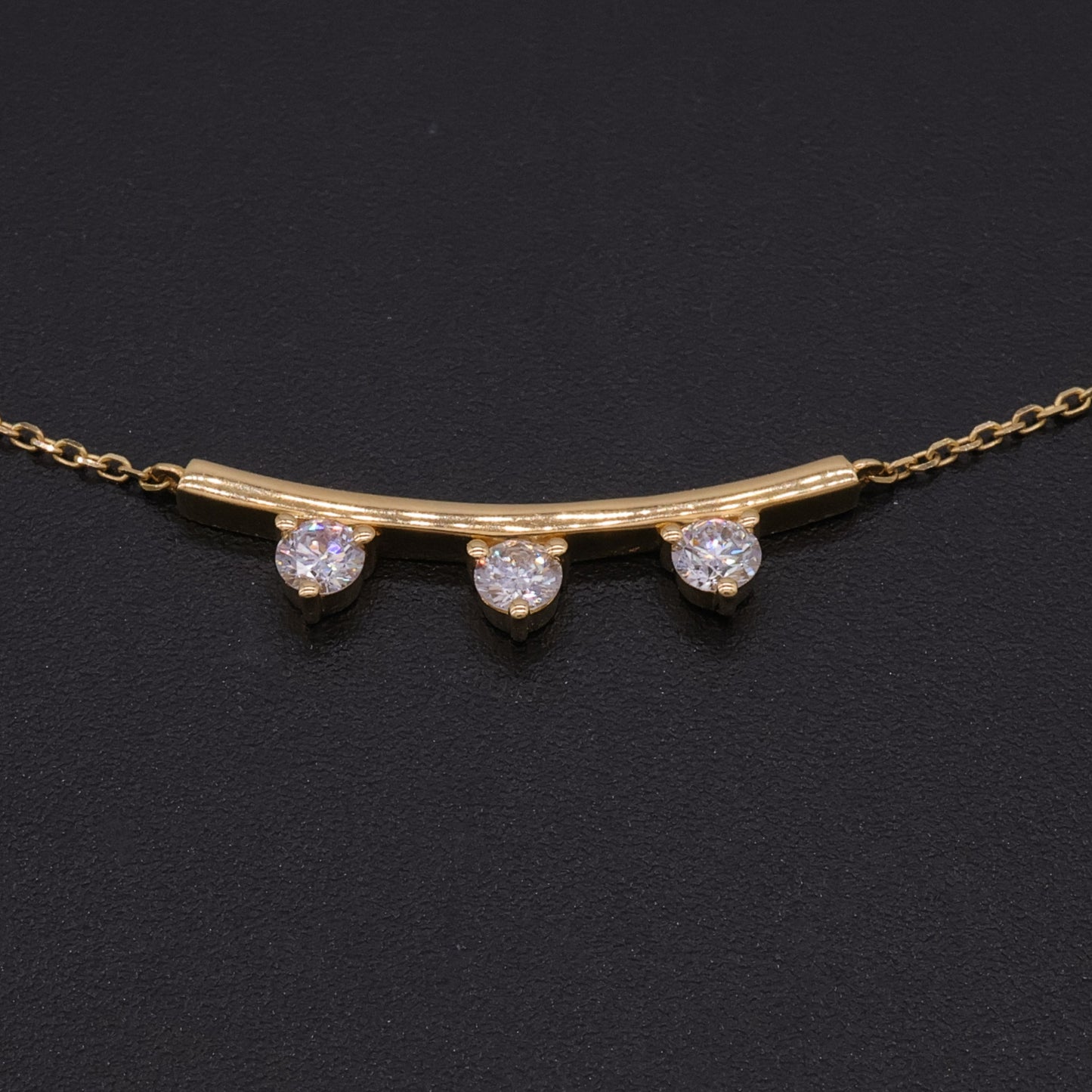 Keshi pearl necklace with diamond-set arc pendant in 18k gold